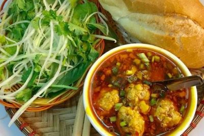 Bánh mì xíu mại – Nét đặc biệt trong cuộc sống người Đà Lạt