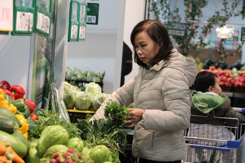 Chỉ nên mua rau củ tươi thơm và sạch