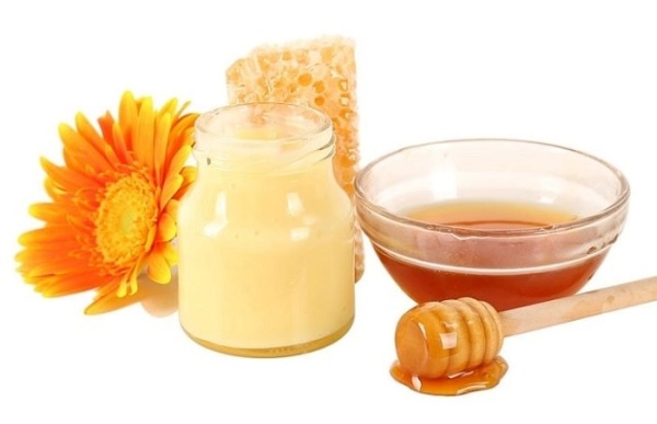 Bảo quản sữa ong chúa trong ngăn đá hoặc ngăn lạnh tùy theo nhu cầu sử dụng của mỗi người