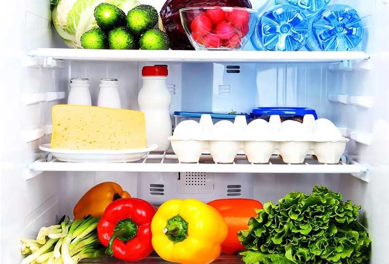 Nên bảo quản riêng rau xanh và trái cây