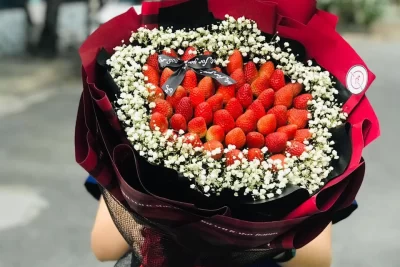 Mua bó hoa dâu tây Đà Lạt ở đâu? Có những mẫu mã nào?